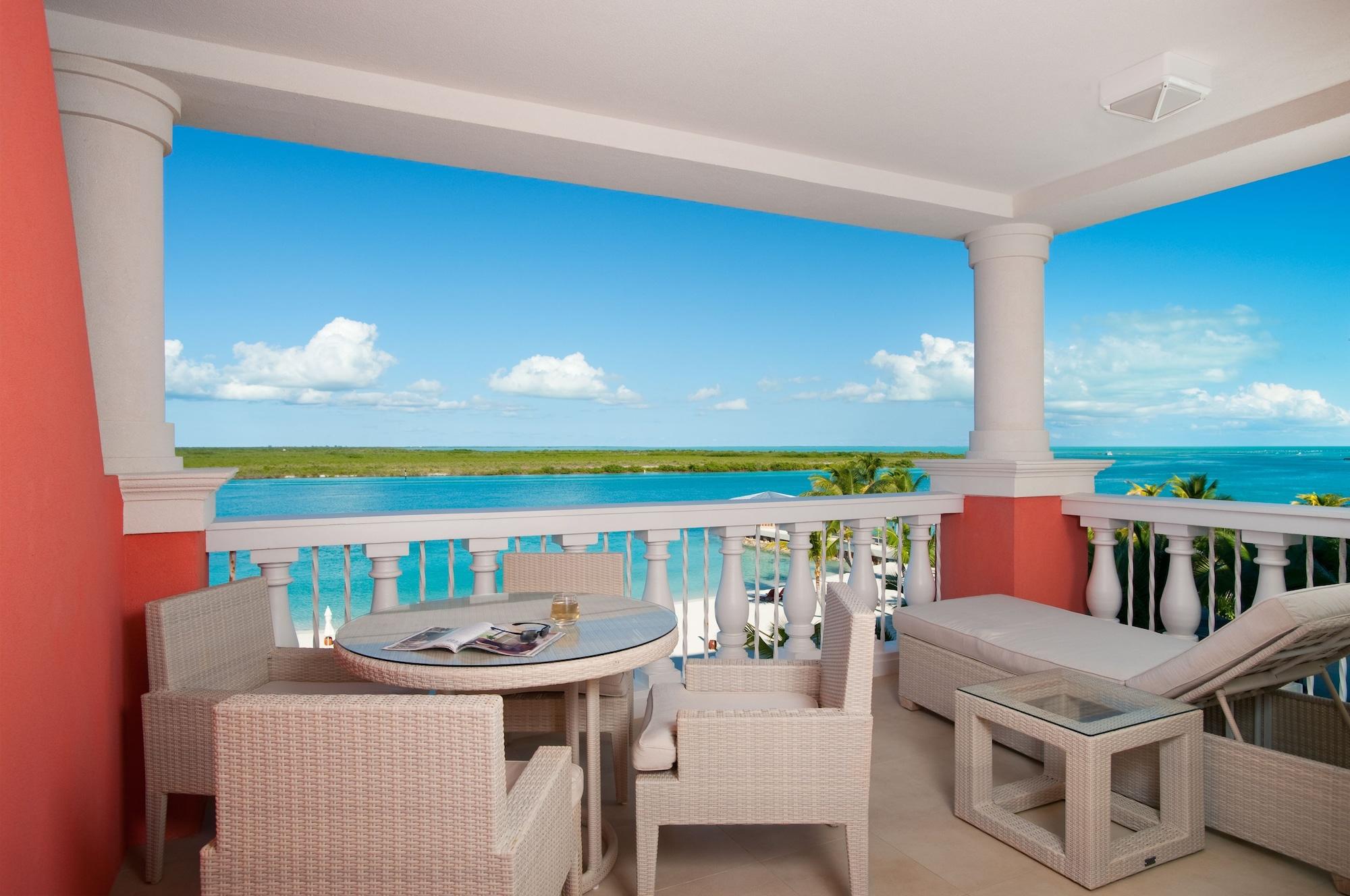 Blue Haven Resort Grace Bay Exterior photo